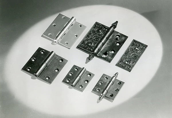 Stanley’s hinges featured cold-rolled iron